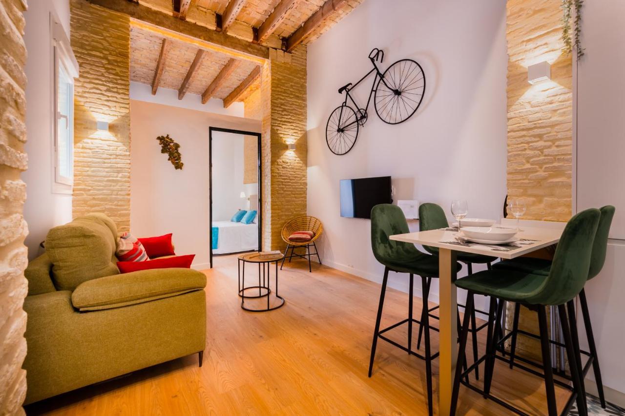 Diseno Triana 2 Rooms Seville Exterior photo